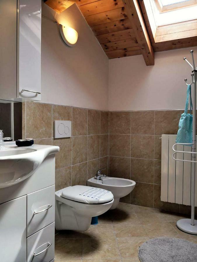 Il Planetario Apartment แวร์บาเนีย ภายนอก รูปภาพ
